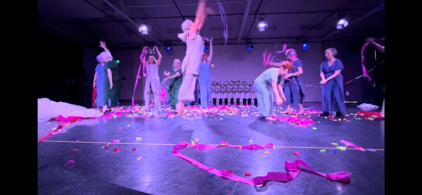 THE CATALOGUE OF FORGETTING performance image.